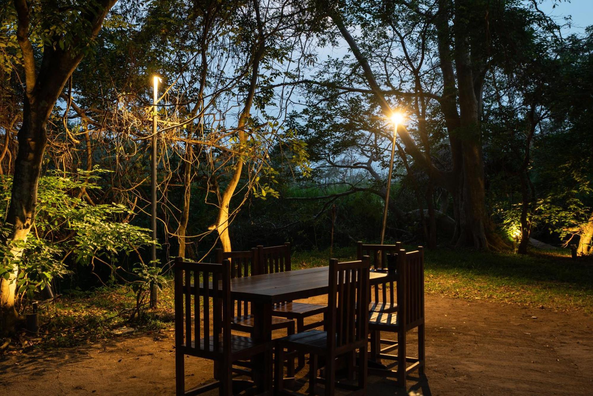 Lario Resort Sigiriya Buitenkant foto